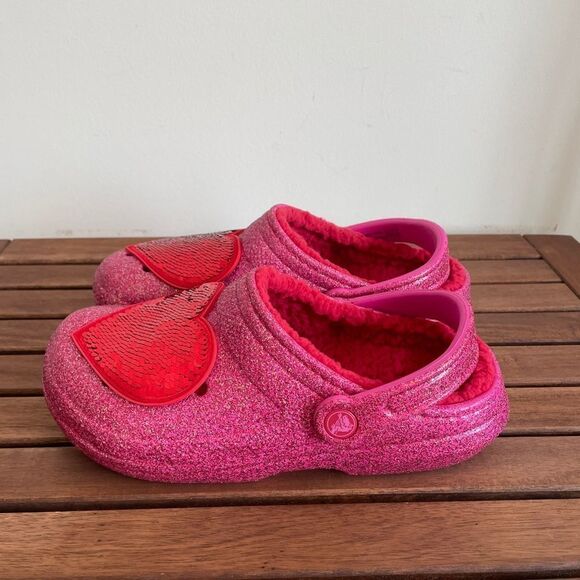 NWT Crocs Classic Lined Valentine’s Day 2023 Clog Women Size 8 - Picture 6 of 10